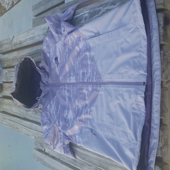 The North Face Dryvent Rain Jacket